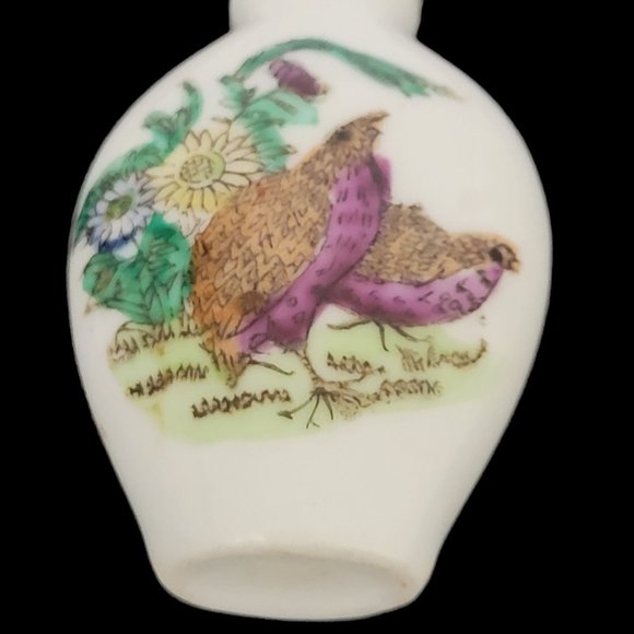 Hand Painted Chinese Snuff Bottle With Spoon Jade Top Floral Bird Motif 2 1/2" - Picture 4 of 11